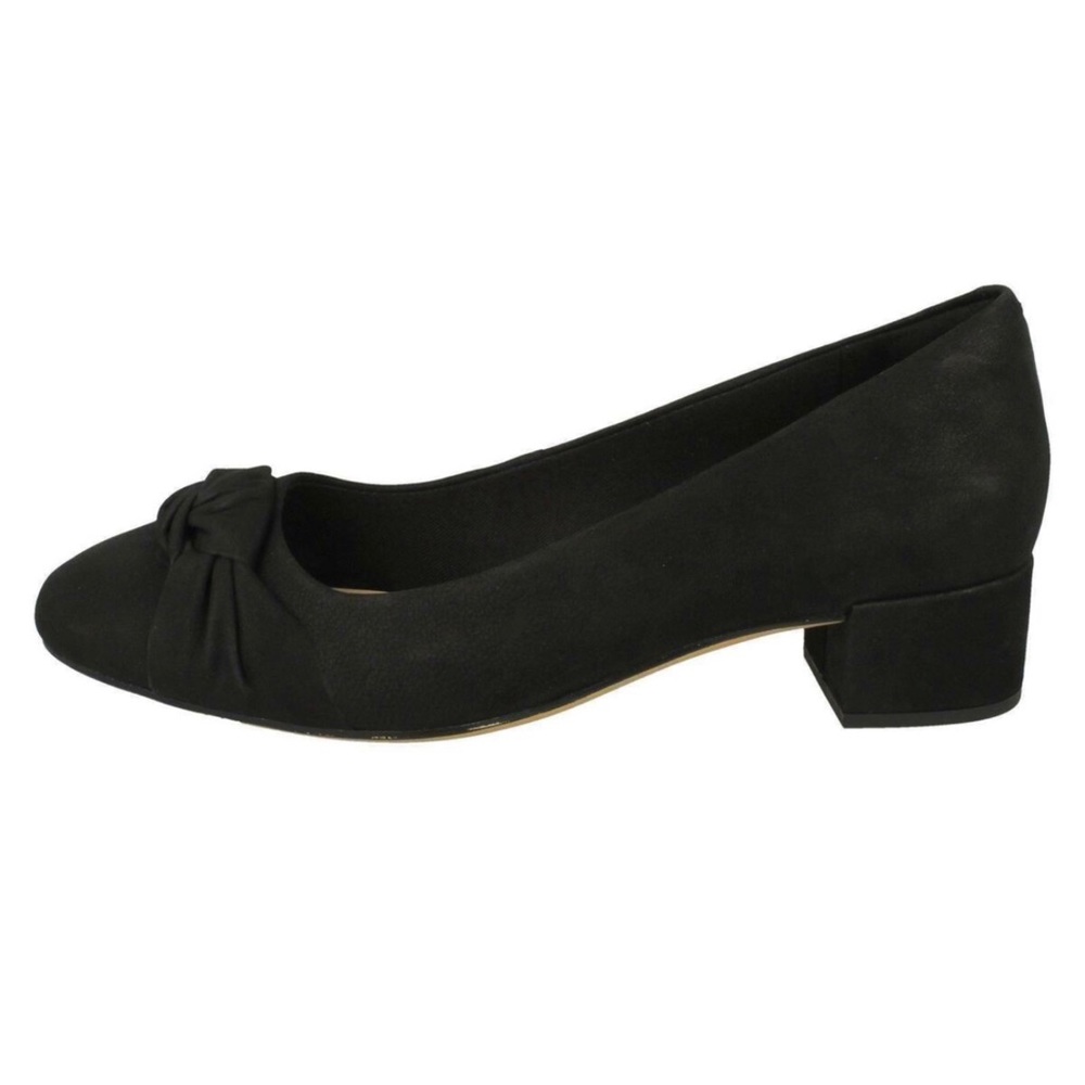 Clarks Orabella Lily Nubuck Court Size 7M